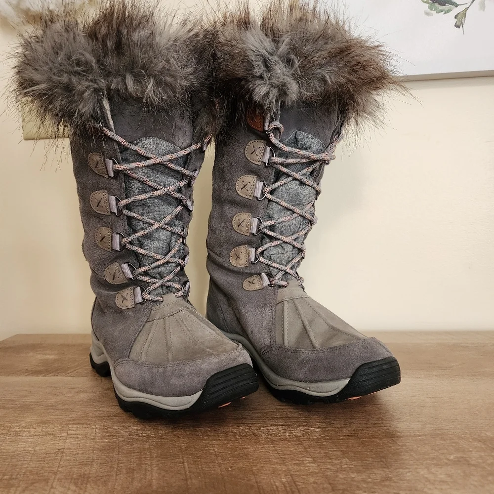Women's Clarks Wintry Hi Tall Temps -20 C Grey Suede Winter Boots US 9.5 UK 7